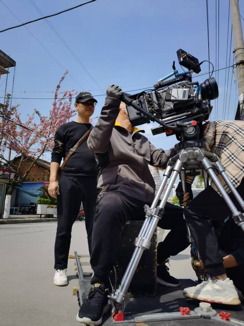 民丰县广告片拍摄：快消品牌爆款之选，网感内容适配社媒传播！