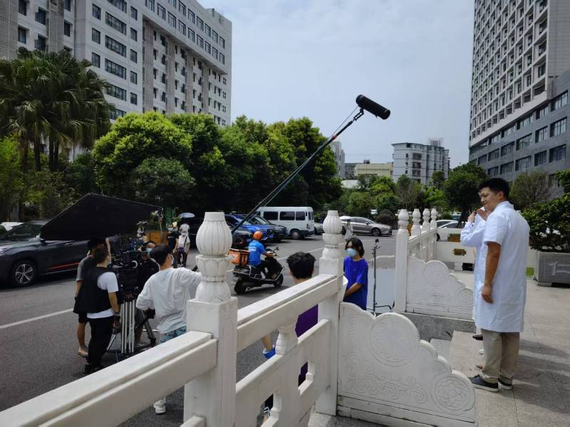 民丰县广告片拍摄公司低成本实现高规格制作的诀窍